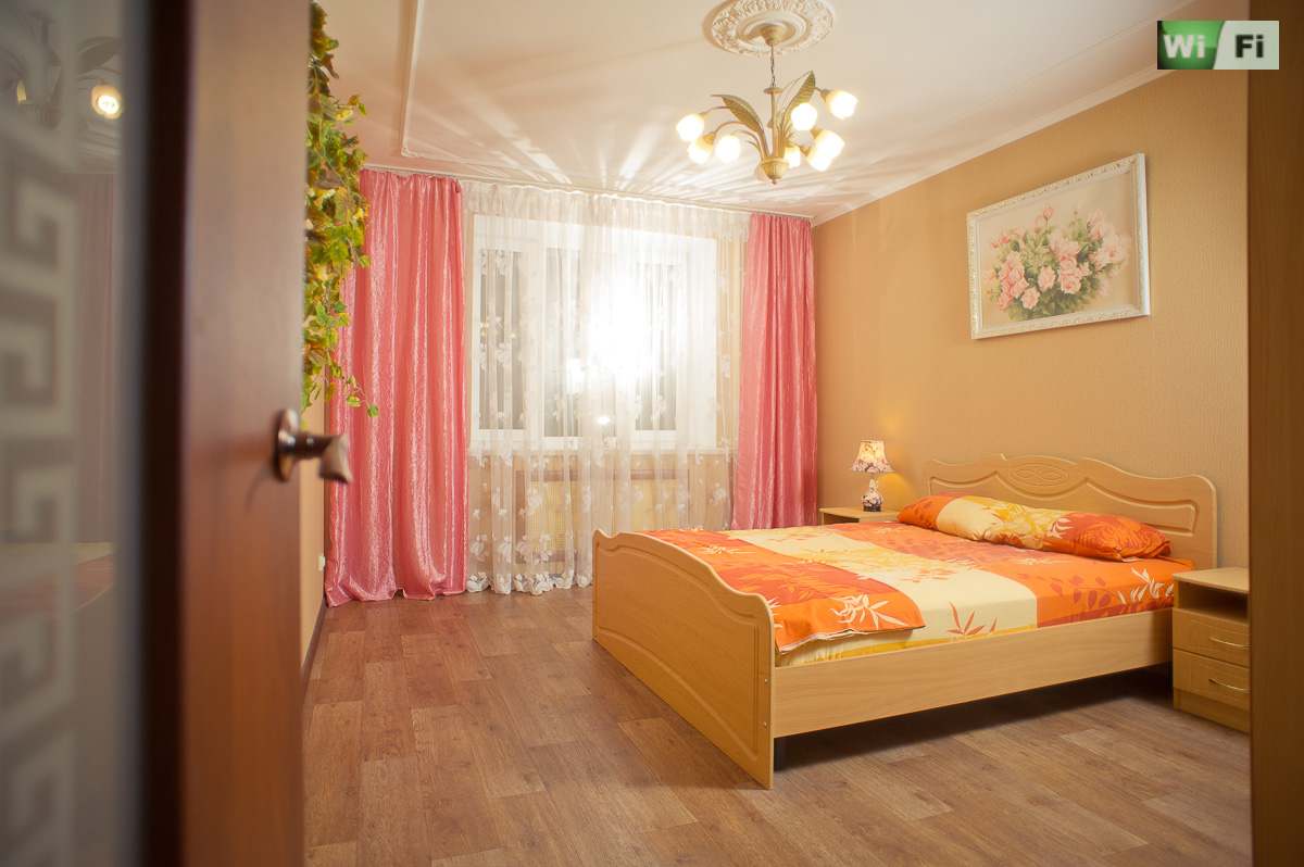 первая комната в посуточной трехкомнатной квартире VIP класса по ул. Пушкина