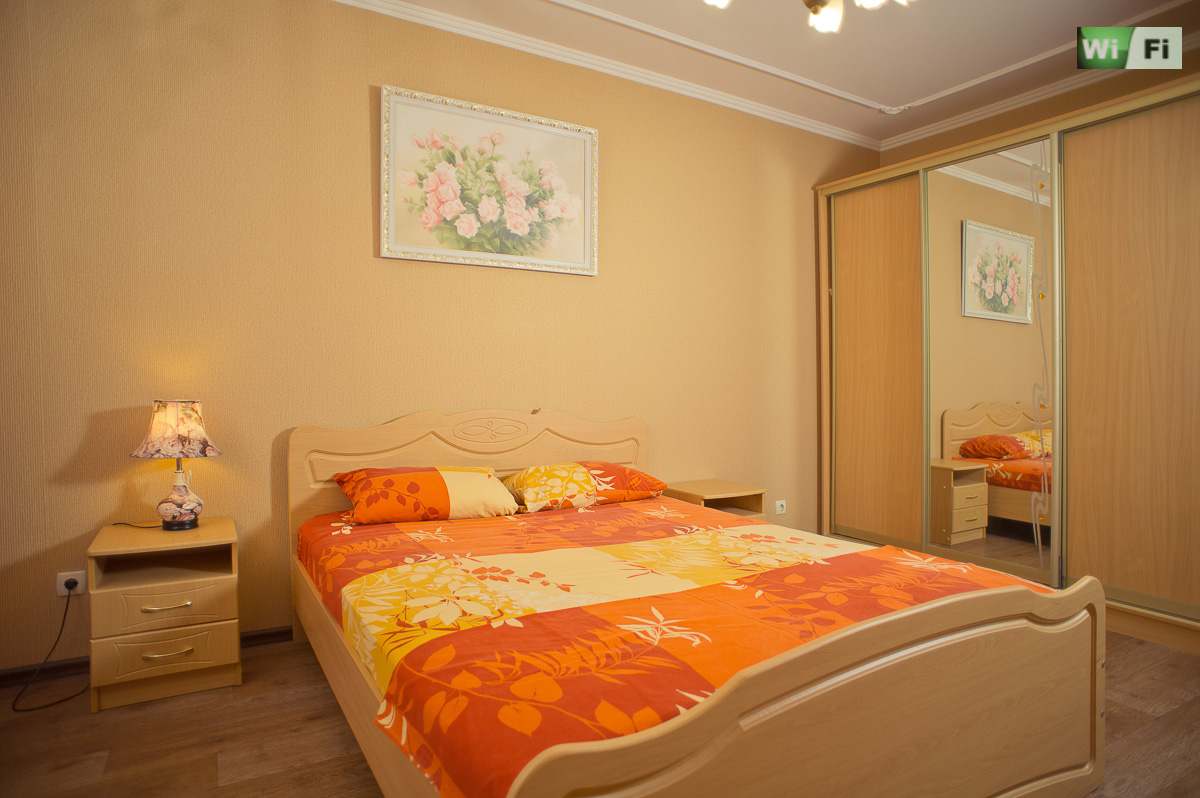 вторая комната в посуточной трехкомнатной квартире VIP класса по ул. Пушкина